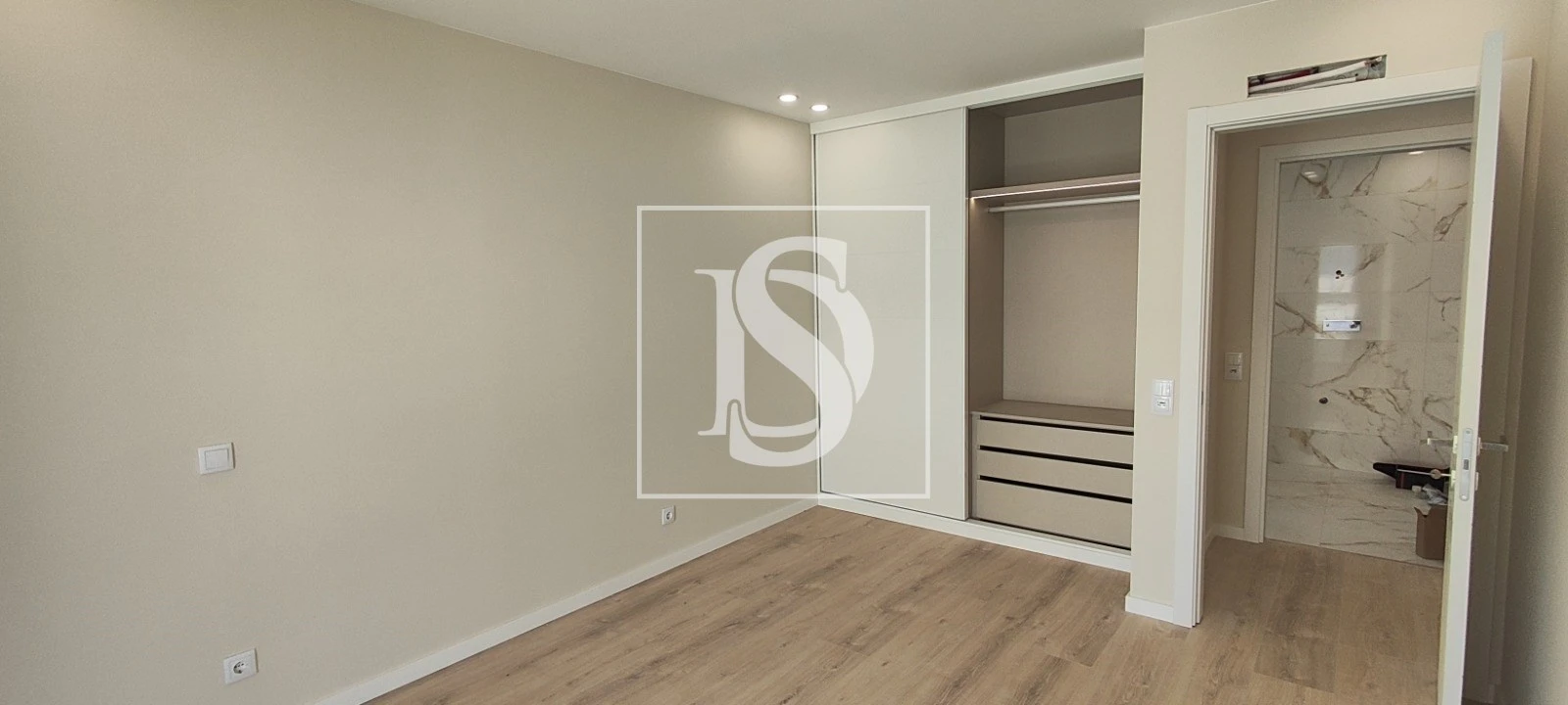 Moradia T5 para Venda em Ponte do Rol Foto 13