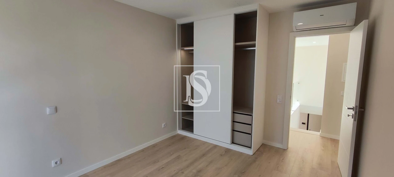 Moradia T5 para Venda em Ponte do Rol Foto 45