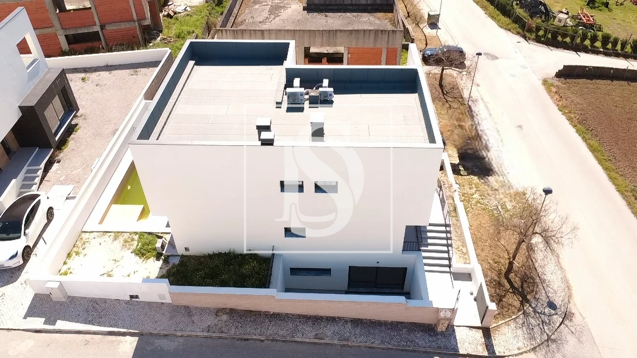 Moradia T5 para Venda em Ponte do Rol Foto 9