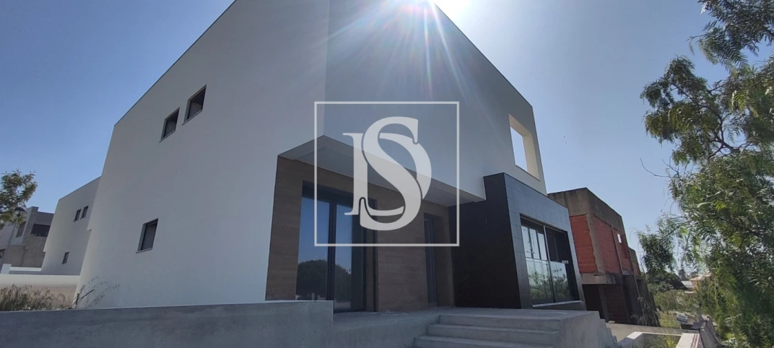 Moradia T5 para Venda em Ponte do Rol Foto 1