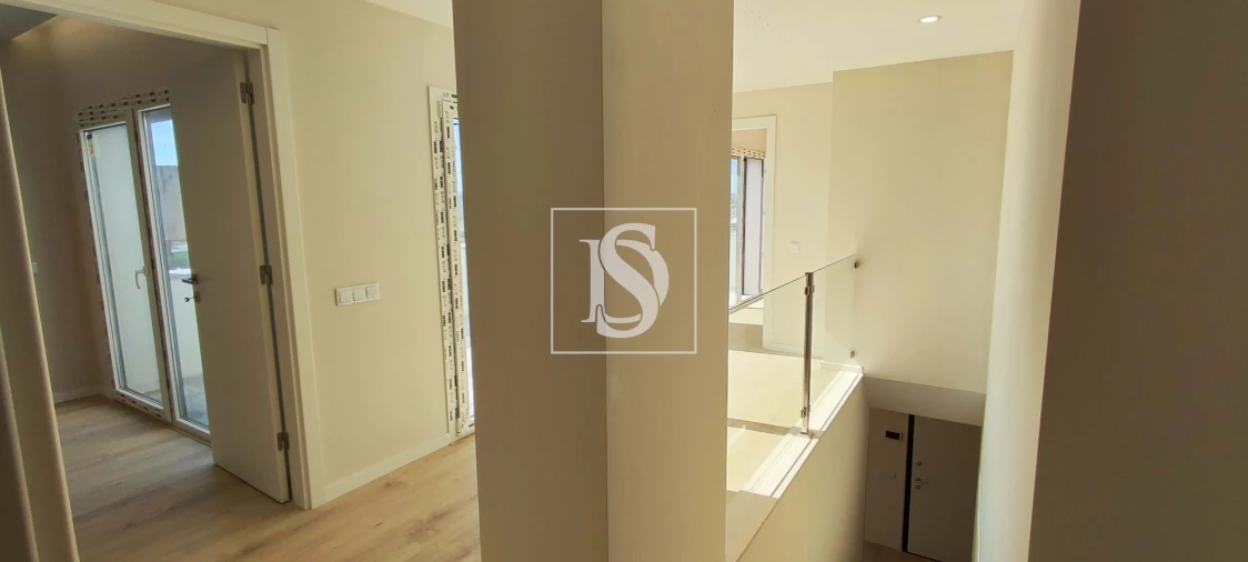 Moradia T5 para Venda em Ponte do Rol Foto 48