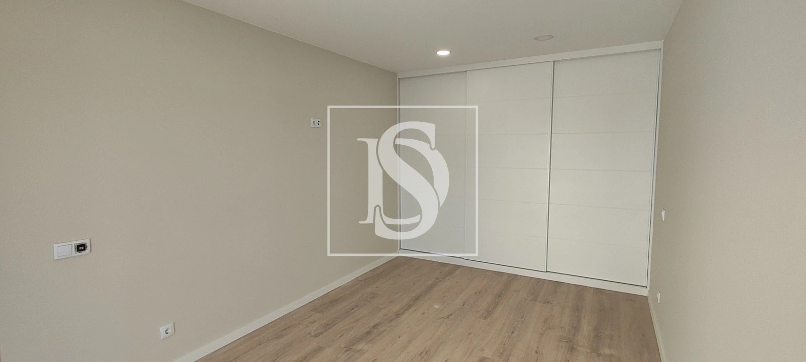 Moradia T5 para Venda em Ponte do Rol Foto 18