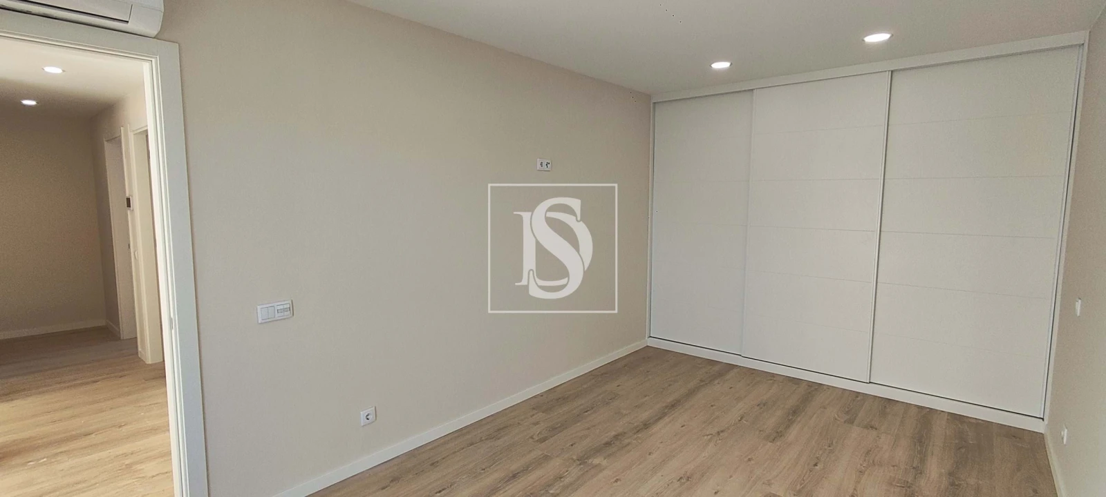 Moradia T5 para Venda em Ponte do Rol Foto 38