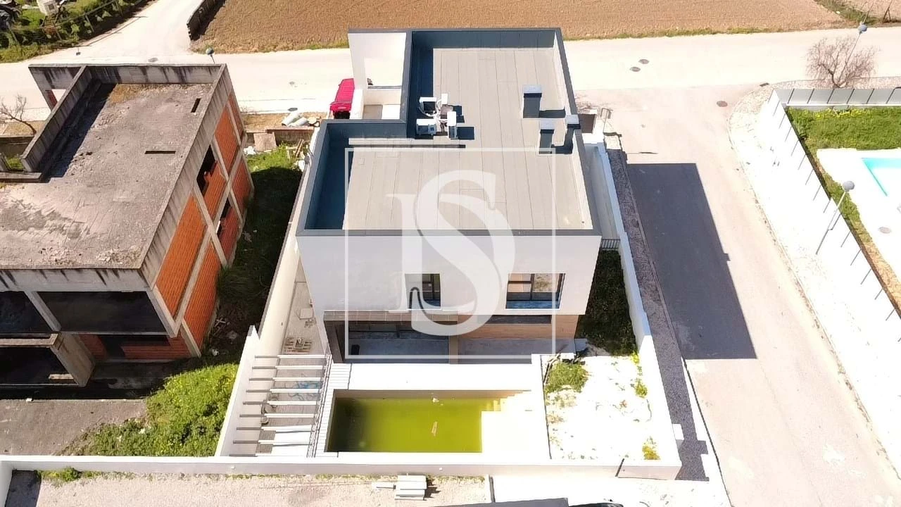 Moradia T5 para Venda em Ponte do Rol Foto 12