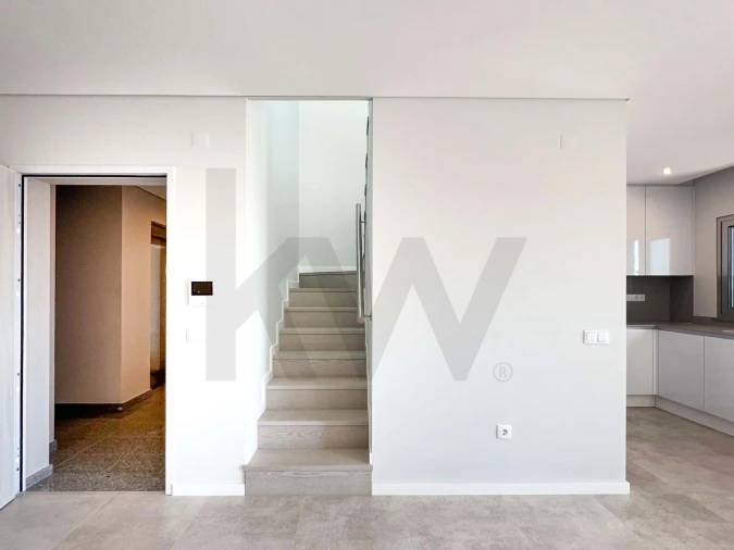 Apartamento T3 para Venda em Faro (Sé e São Pedro) Foto 5