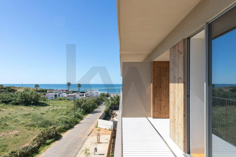 Apartamento T2 para Venda em Quarteira Foto 16