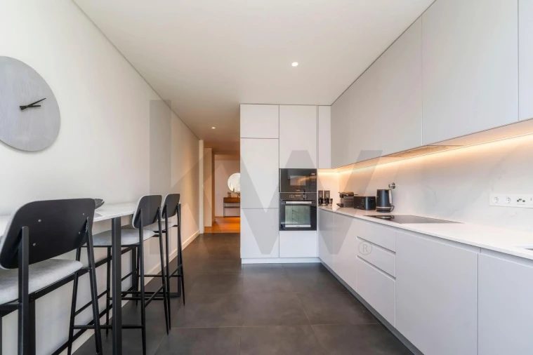 Apartamento T2 para Venda em Quarteira Foto 13