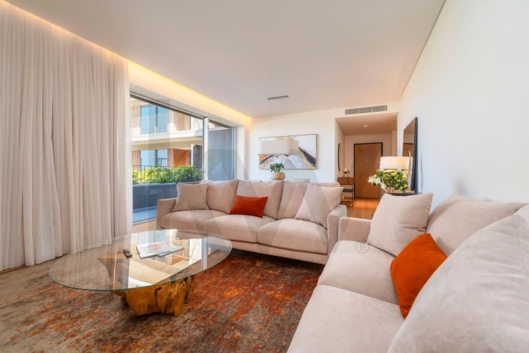 Apartamento T2 para Venda em Quarteira Foto 8