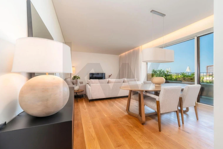 Apartamento T2 para Venda em Quarteira Foto 4
