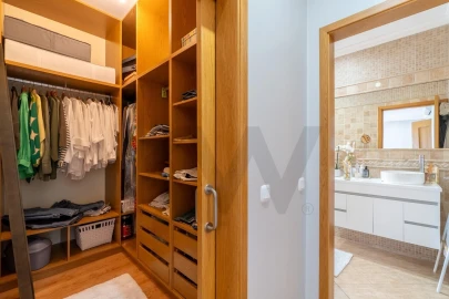 Moradia T4 para Venda em Olhão