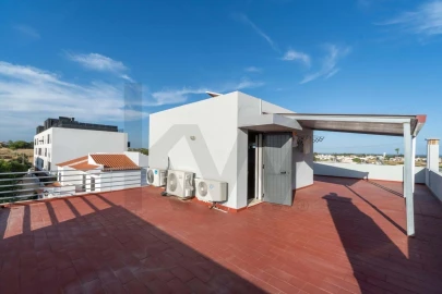 Moradia T4 para Venda em Olhão