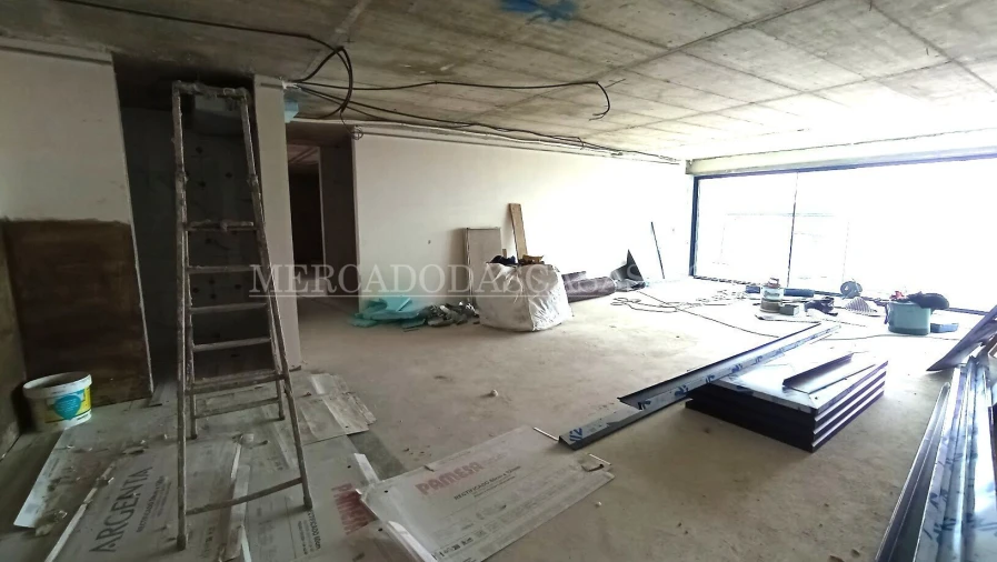 Apartamento T4 para Venda em Anta e Guetim Foto 2