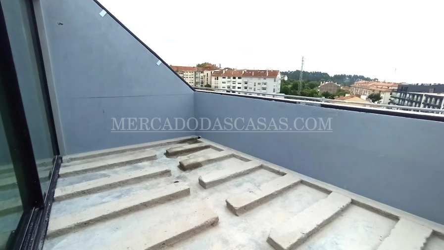 Apartamento T4 para Venda em Anta e Guetim Foto 3