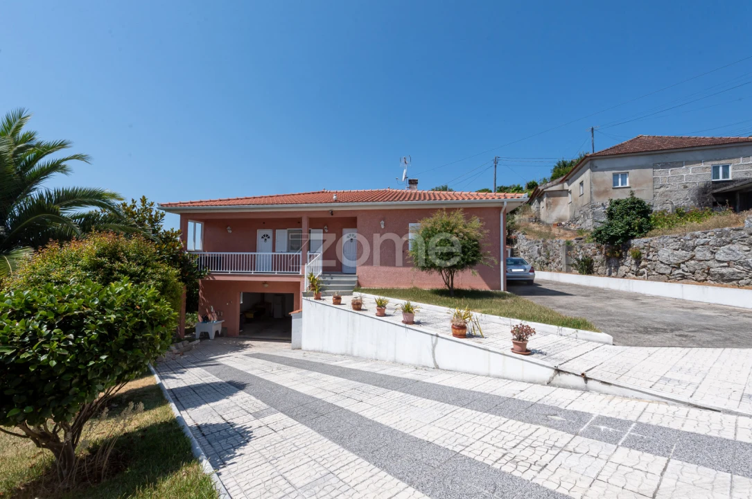 Moradia T2 para Venda em Padreiro (Salvador e Santa Cristina) Foto 2