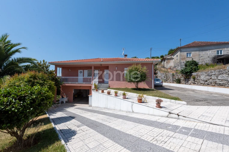 Moradia T2 para Venda em Padreiro (Salvador e Santa Cristina) Foto 2