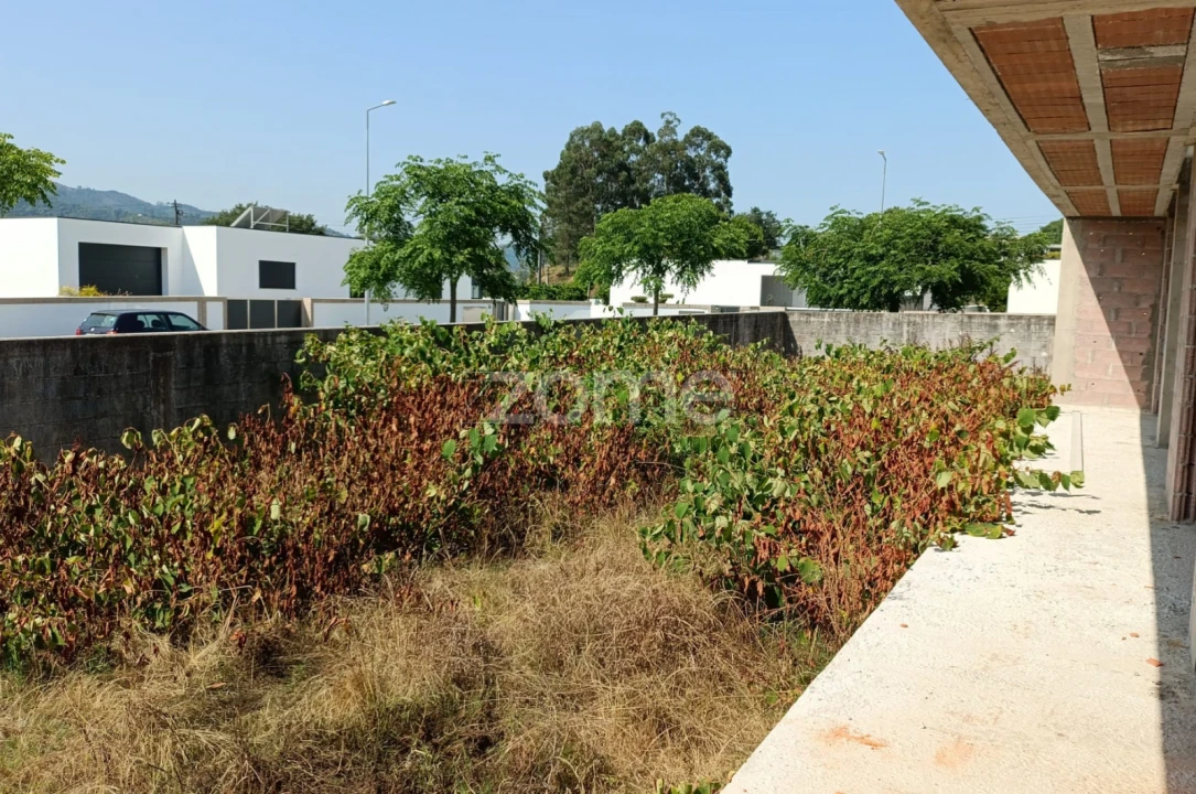 Moradia T3 para Venda em Amares e Figueiredo Foto 14