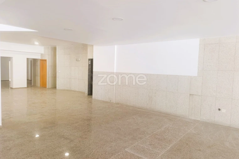 Negócio para Arrendamento em Muro Foto 1