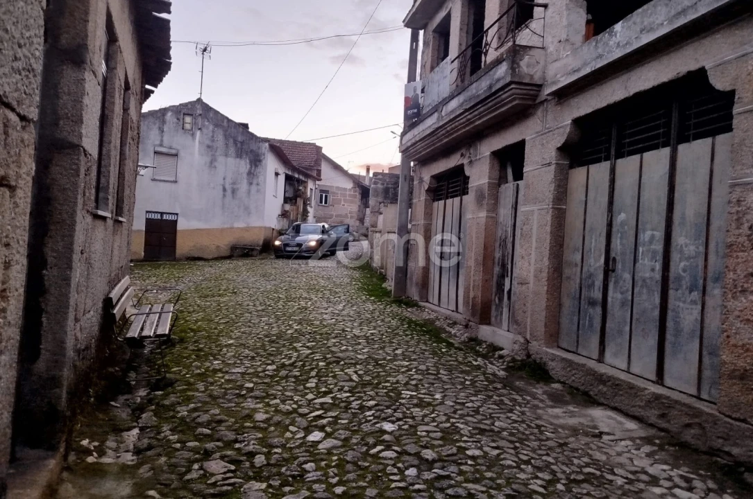 Moradia T3 para Venda em Cunha Baixa Foto 29