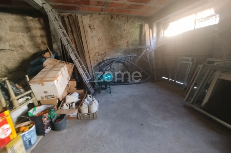 Moradia T3 para Venda em Cunha Baixa Foto 26