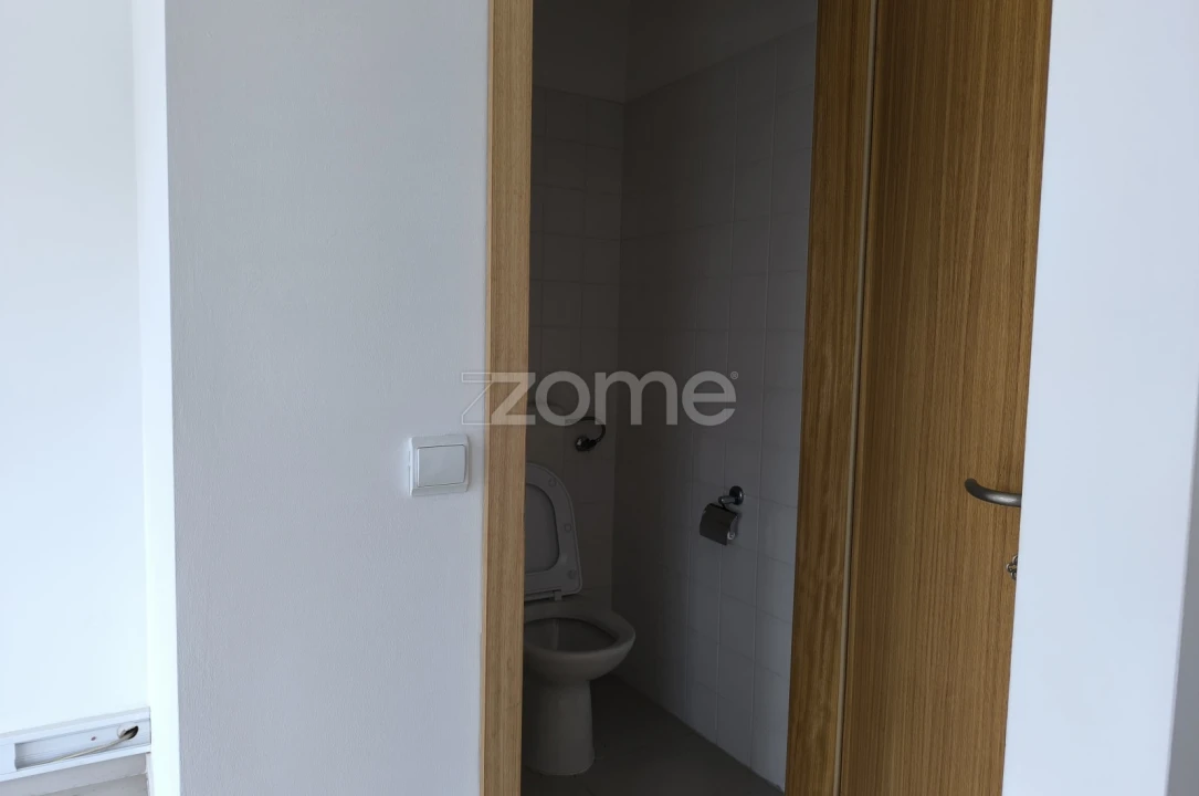 Negócio para Venda em Nelas Foto 12