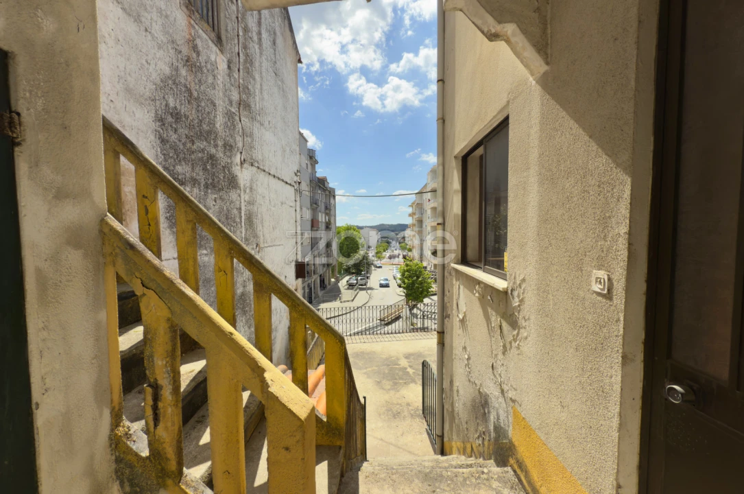 Prédio para Venda em Lousã e Vilarinho Foto 1