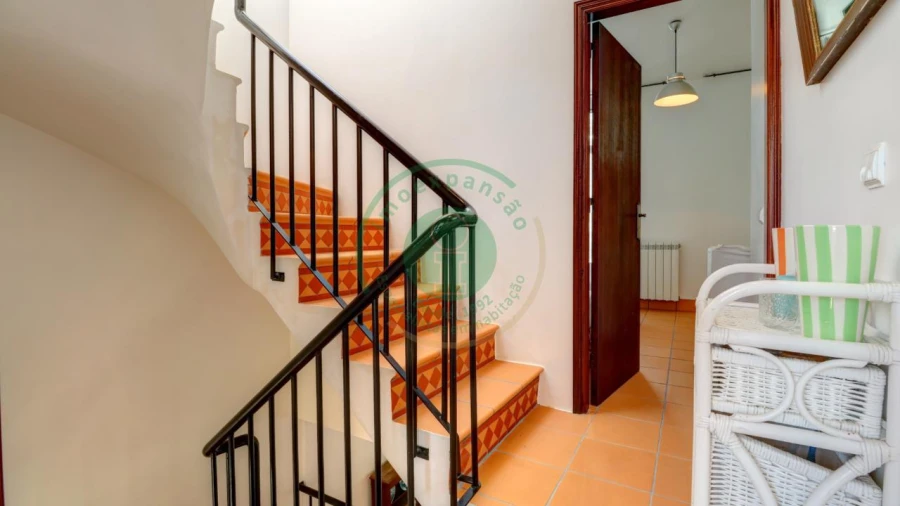 Moradia T4 para Venda em Buarcos Foto 11