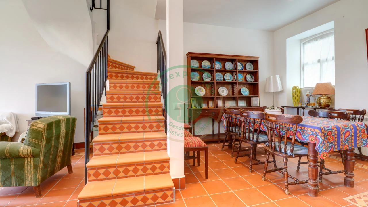 Moradia T4 para Venda em Buarcos Foto 7