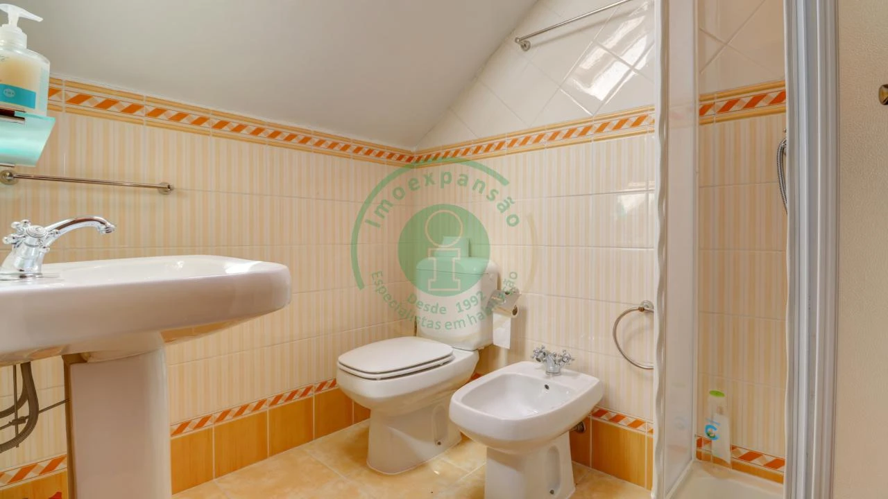 Moradia T4 para Venda em Buarcos Foto 29