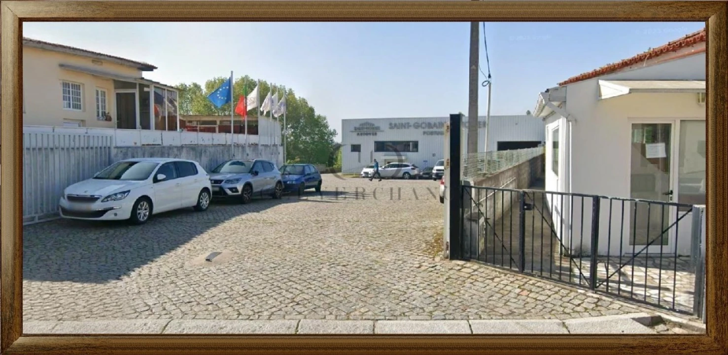Armazém para Venda em Serzedo e Perosinho Foto 2