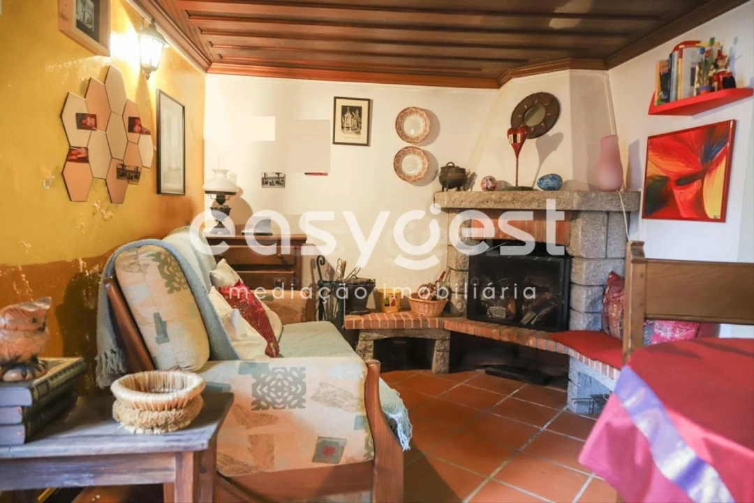 Moradia T1 para Venda em Castelo Bom Foto 15