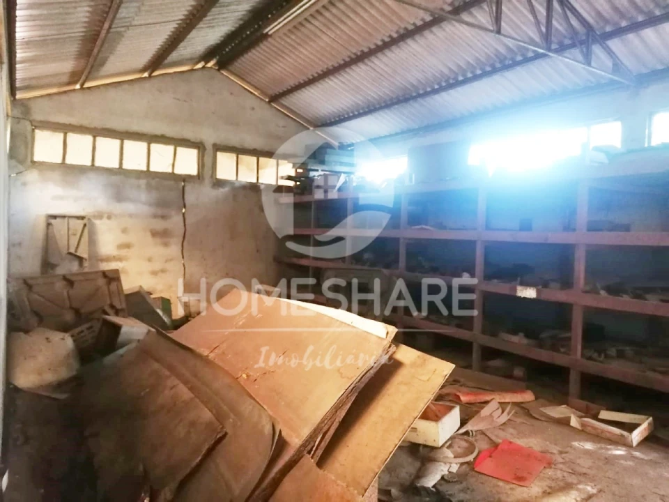 Armazém para Venda em Foz do Sousa e Covelo Foto 14
