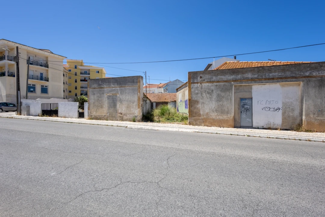 Terreno para Venda em Peniche Foto 2