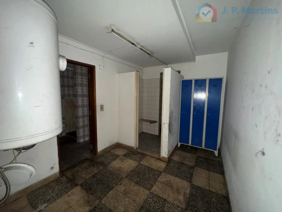 Armazém para Arrendamento em Amora Foto 7