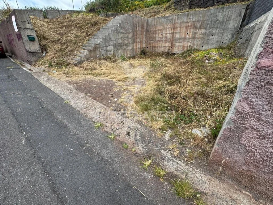 Terreno para Venda em Funchal (São Pedro) Foto 4