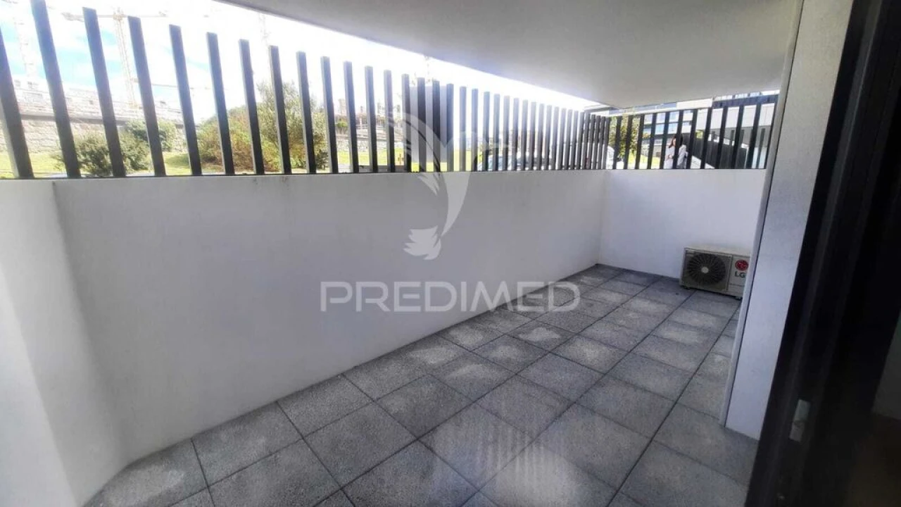 Apartamento T1 para Venda em Canidelo Foto 20