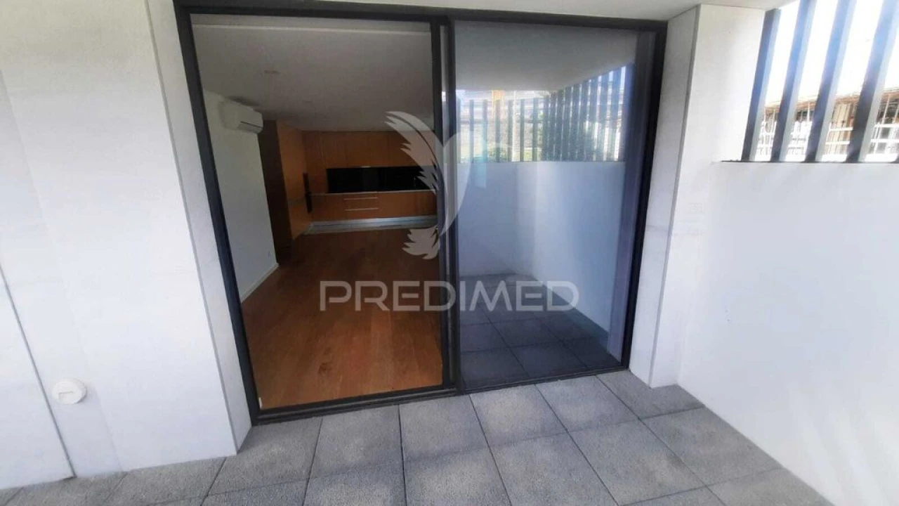 Apartamento T1 para Venda em Canidelo Foto 19