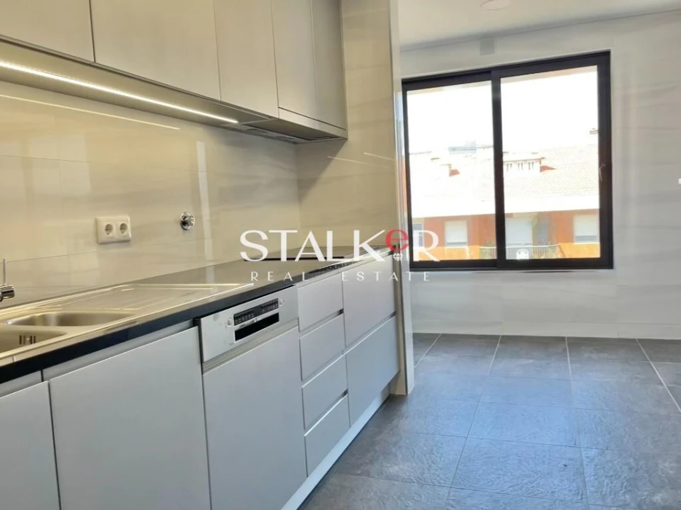 Apartamento T3 para Venda em Cedofeita, Santo Ildefonso, Sé, Miragaia, São Nicolau e Vitória Foto 6