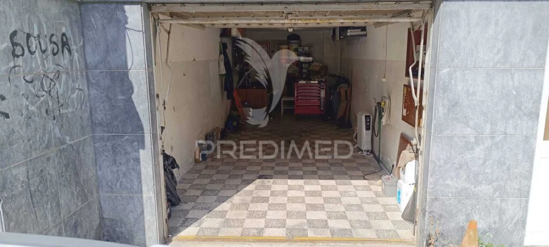 Garagem para Venda em Laranjeiro e Feijó Foto 2