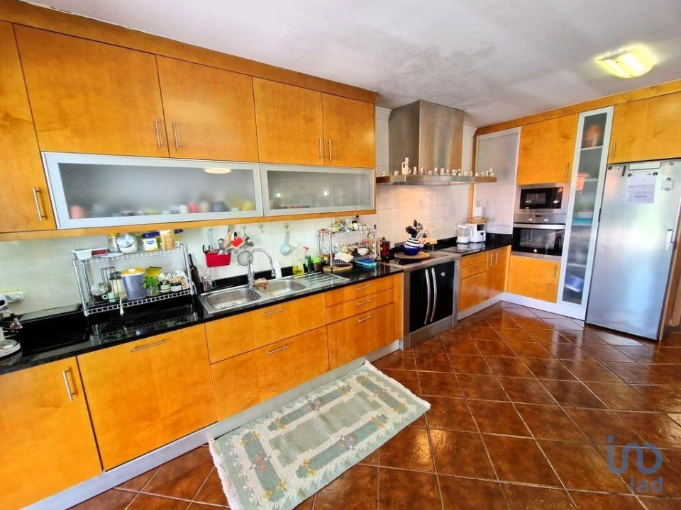 Moradia T5 para Venda em Vila e Roussas Foto 6