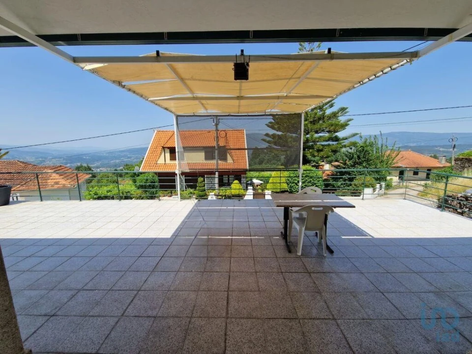 Moradia T5 para Venda em Vila e Roussas Foto 11