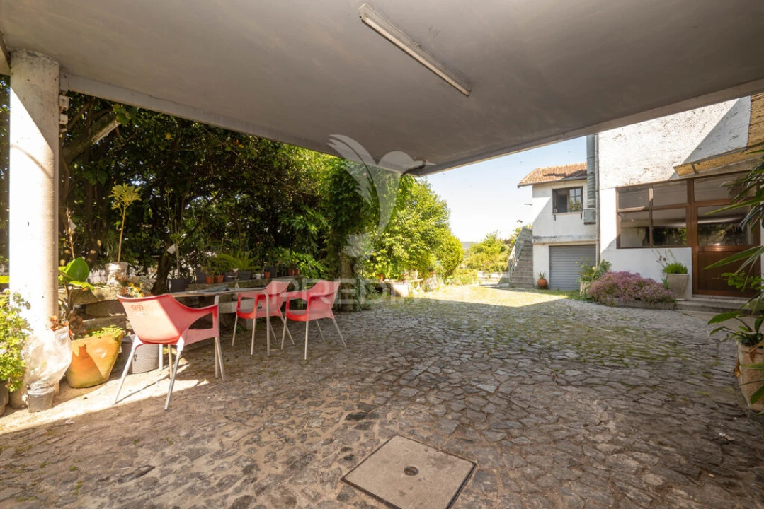 Moradia T7 para Venda em Águas Santas e Moure Foto 13