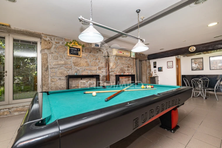 Moradia T7 para Venda em Águas Santas e Moure Foto 6