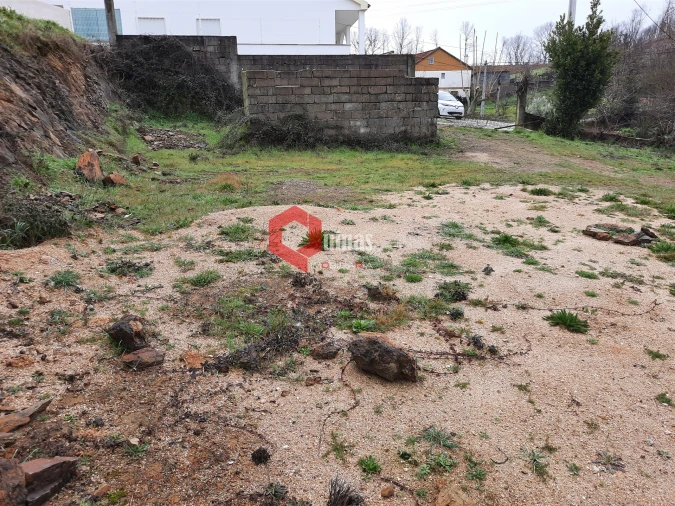 Terreno para Venda em Sabugal e Aldeia de Santo António Foto 9