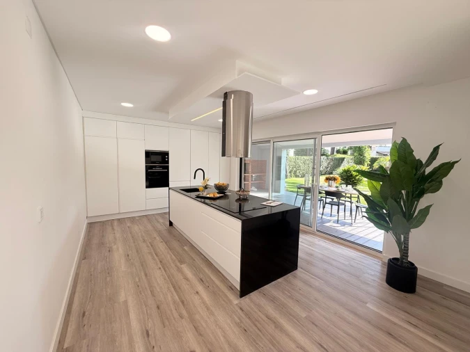 Moradia T4 para Venda em Charneca de Caparica e Sobreda Foto 20