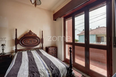 Moradia T7 para Venda em São Domingos de Rana