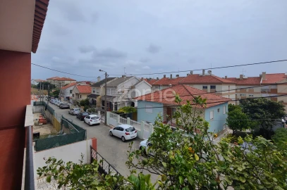 Moradia T7 para Venda em São Domingos de Rana