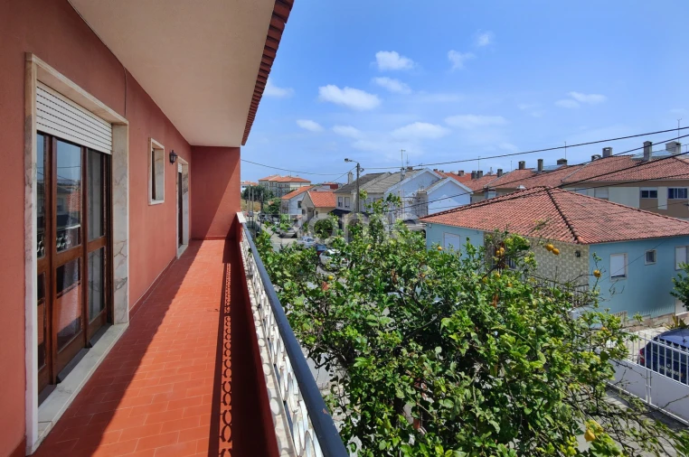 Moradia T7 para Venda em São Domingos de Rana Foto 63