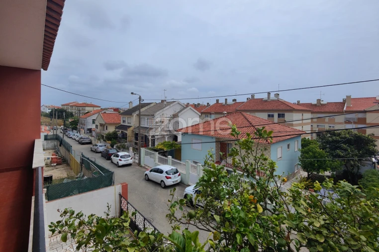Moradia T7 para Venda em São Domingos de Rana Foto 19