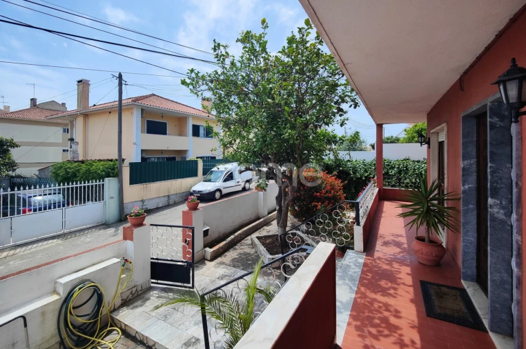 Moradia T7 para Venda em São Domingos de Rana Foto 47