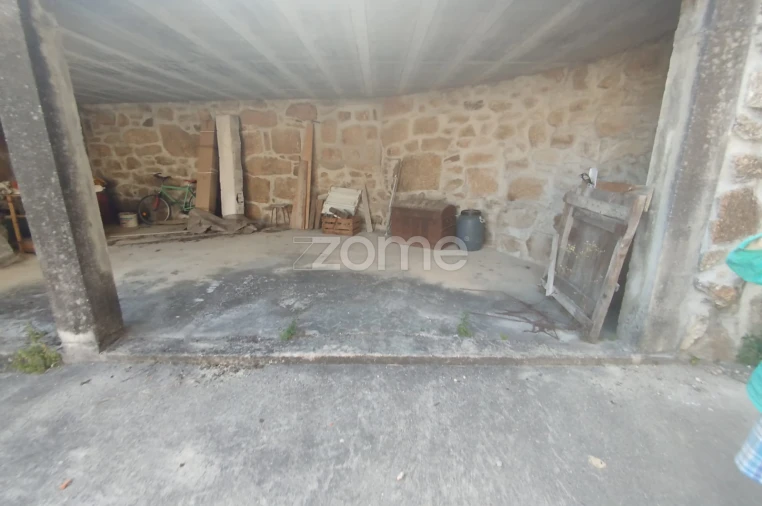 Moradia T3 para Venda em Cunha Baixa Foto 18